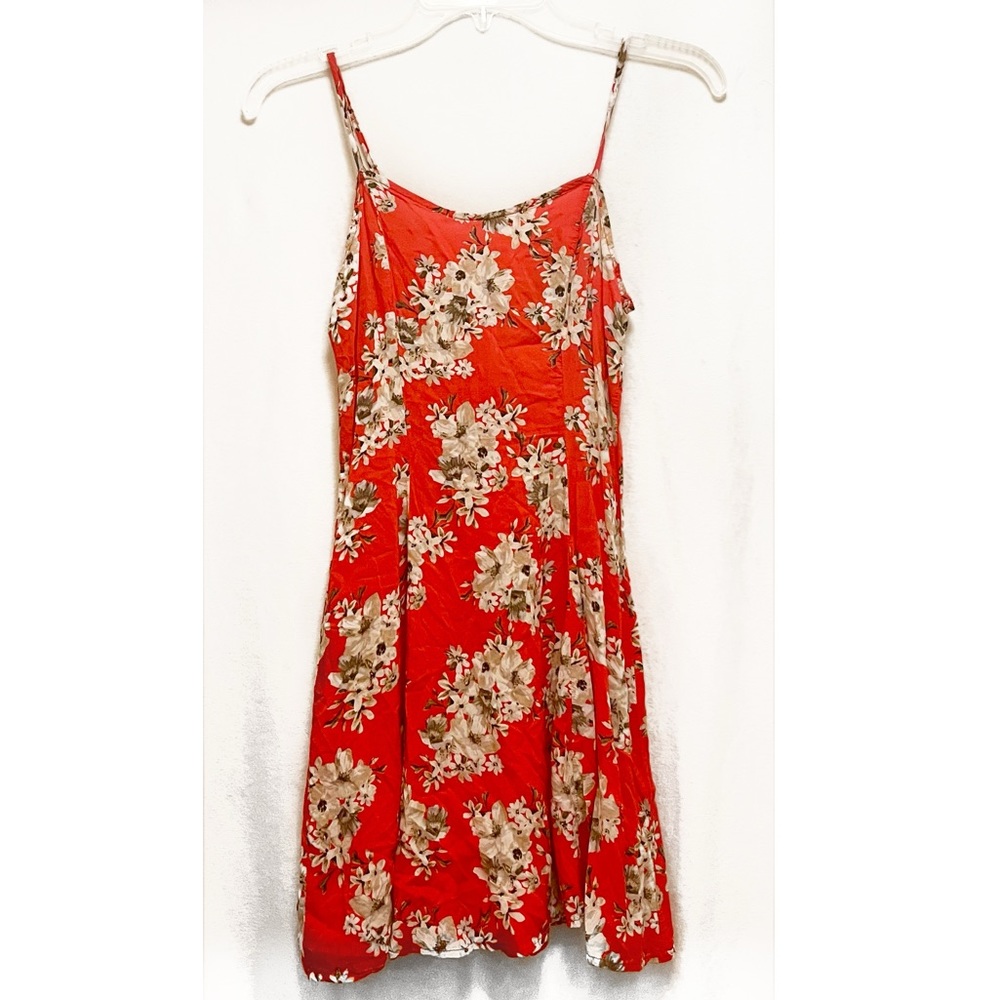 FOREVER 21 Floral Skater Dress - Small
